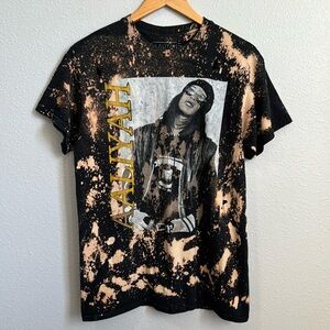 Medium AALIYAH Memorabilia t-shirt, RARE, VINTAGE